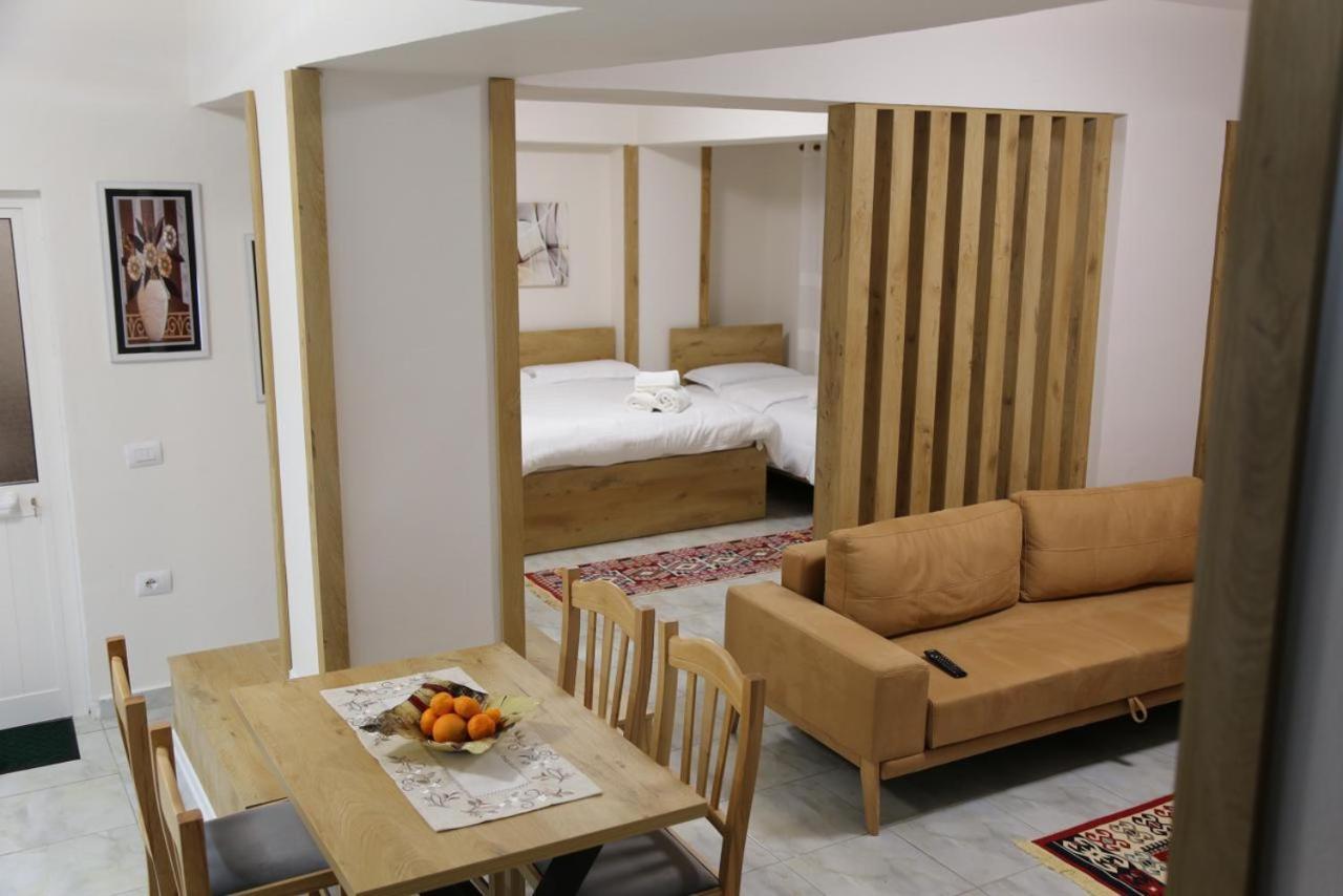 Krujë Modern Marvel Apartment מראה חיצוני תמונה