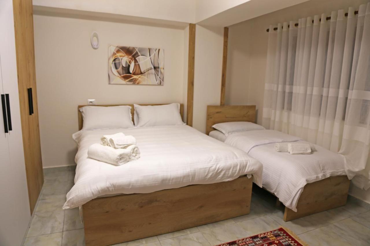 Krujë Modern Marvel Apartment מראה חיצוני תמונה