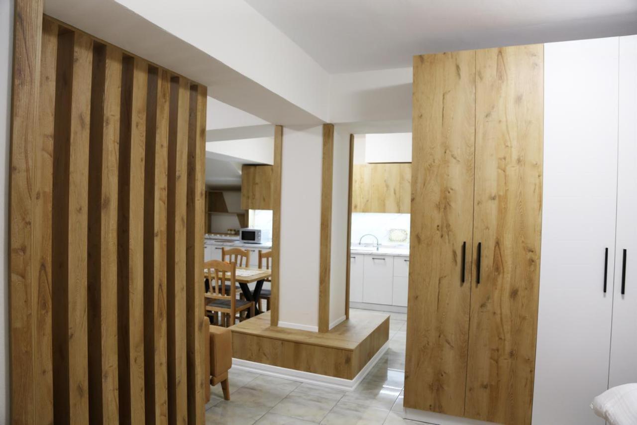 Krujë Modern Marvel Apartment מראה חיצוני תמונה