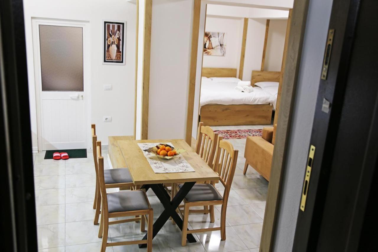Krujë Modern Marvel Apartment מראה חיצוני תמונה